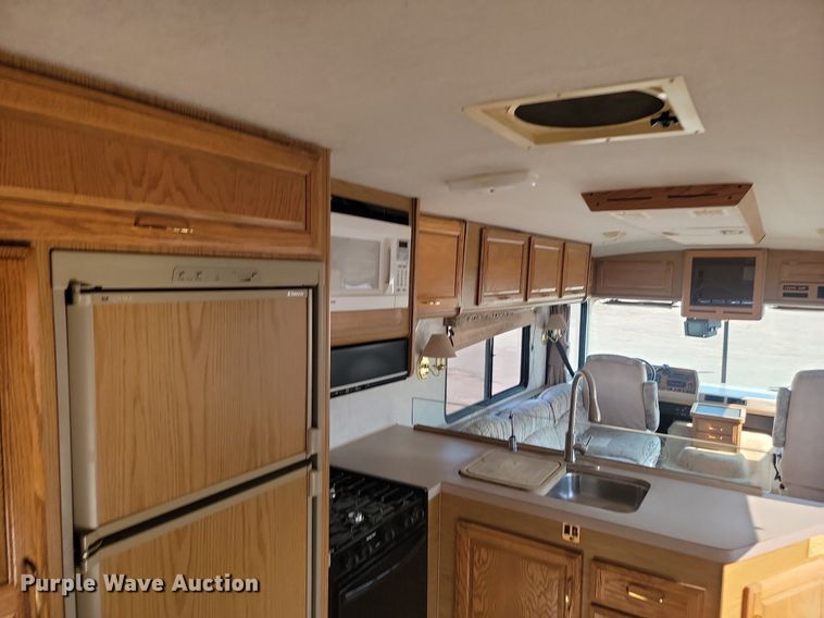 image for item OD9588 1995 American Dream Ford35 Bounder RV