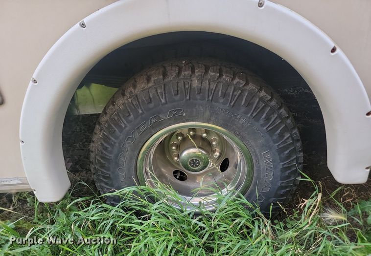 image for item OD9588 1995 American Dream Ford35 Bounder RV