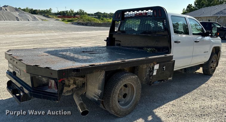 image for item OF9726 2018 Chevrolet  Silverado 3500 HD Crew Cab flatbed pickup truck