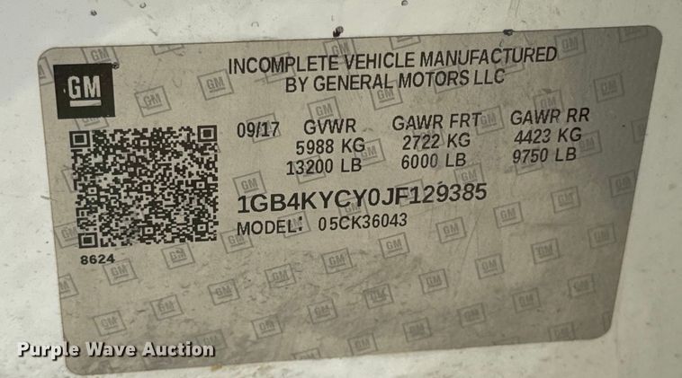 image for item OF9726 2018 Chevrolet  Silverado 3500 HD Crew Cab flatbed pickup truck