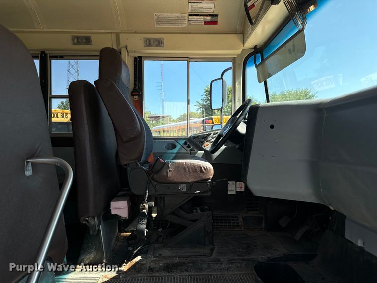 image for item OF9852 2012 International  school bus