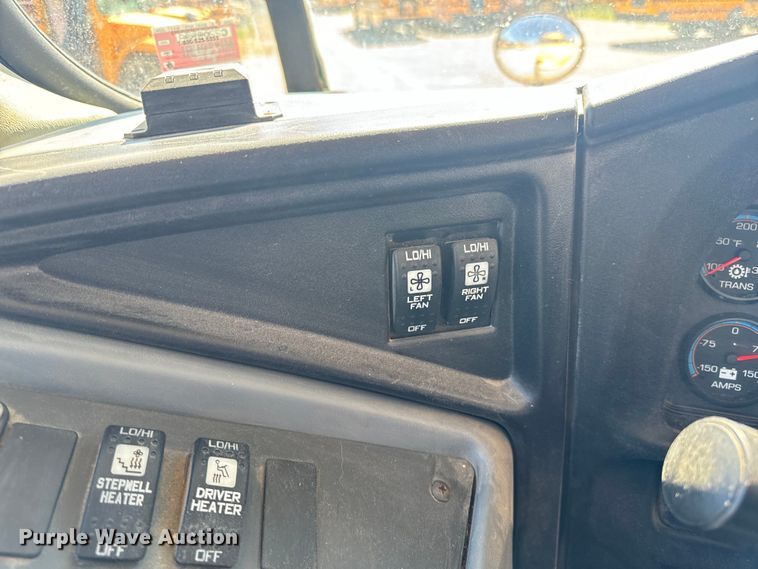 image for item OF9852 2012 International  school bus