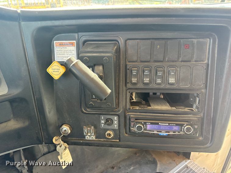 image for item OF9852 2012 International  school bus