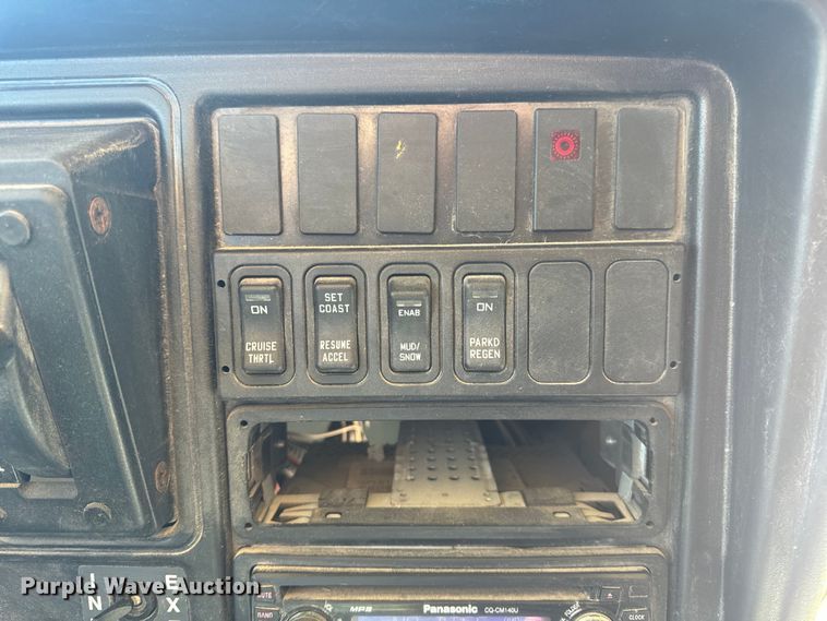 image for item OF9852 2012 International  school bus