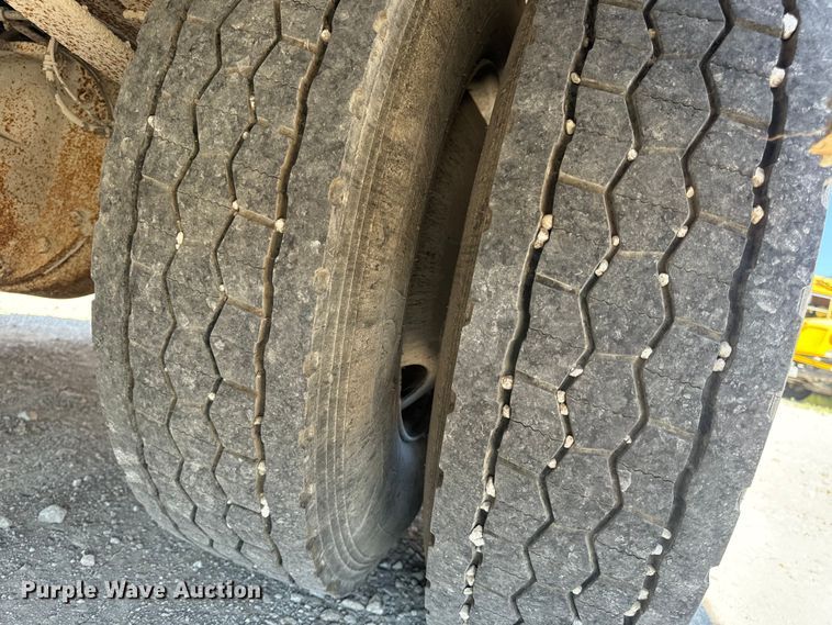 image for item OF9852 2012 International  school bus