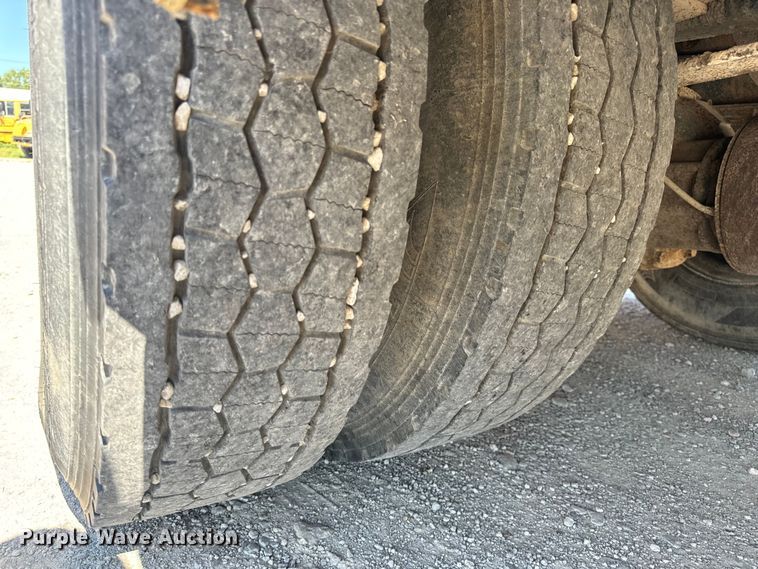 image for item OF9852 2012 International  school bus