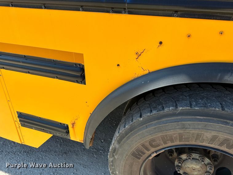 image for item OF9853 2007 Thomas Built school bus