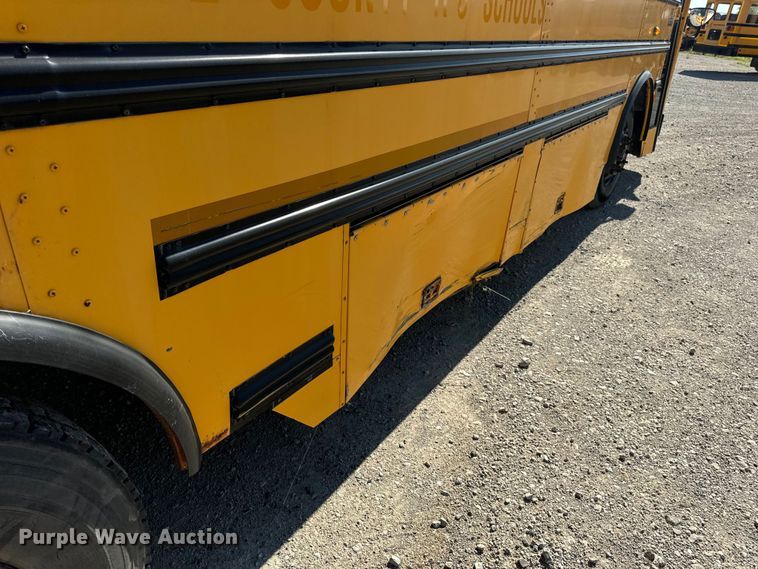 image for item OF9853 2007 Thomas Built school bus