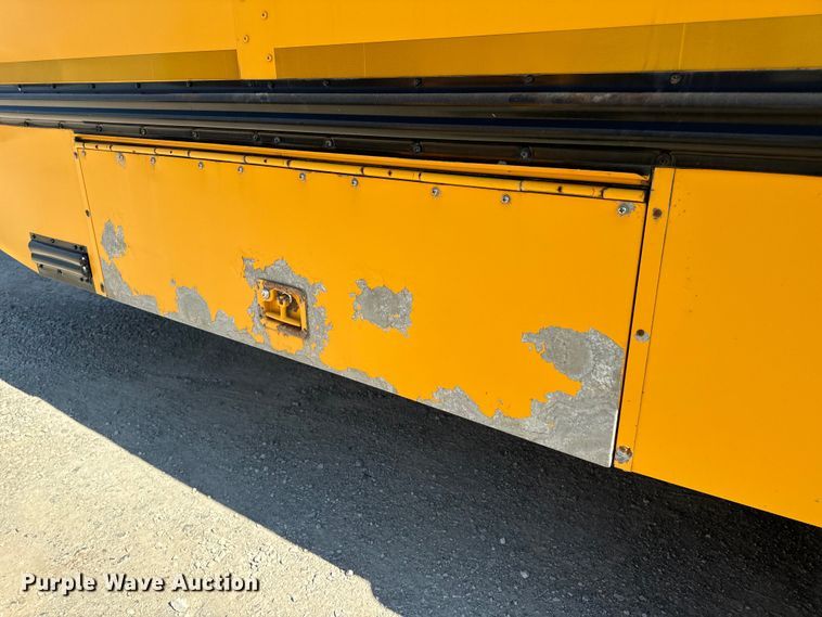 image for item OF9853 2007 Thomas Built school bus