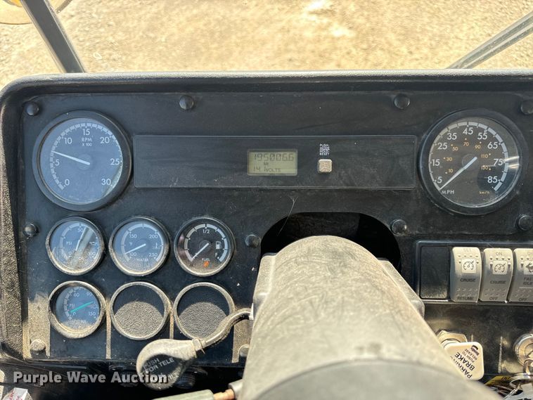 image for item OF9853 2007 Thomas Built school bus