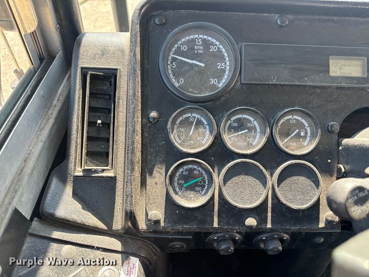 image for item OF9853 2007 Thomas Built school bus