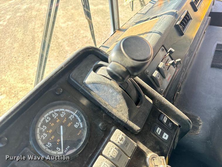 image for item OF9853 2007 Thomas Built school bus