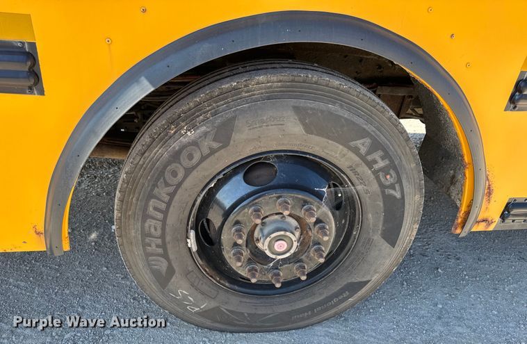 image for item OF9853 2007 Thomas Built school bus