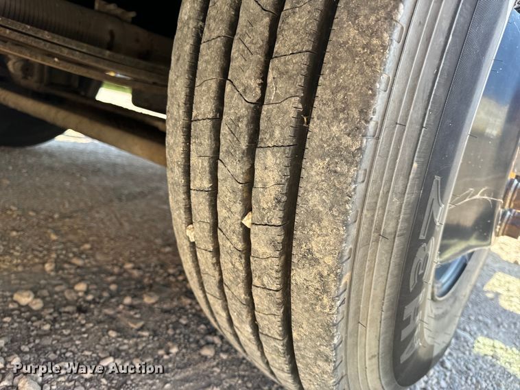 image for item OF9853 2007 Thomas Built school bus