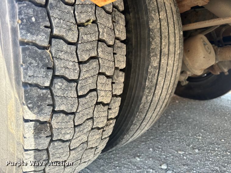 image for item OF9853 2007 Thomas Built school bus