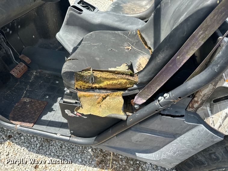 image for item OF9865 2004 Yamaha Rhino 660 utility vehicle