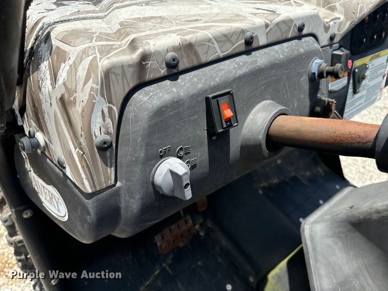 image for item OF9865 2004 Yamaha Rhino 660 utility vehicle