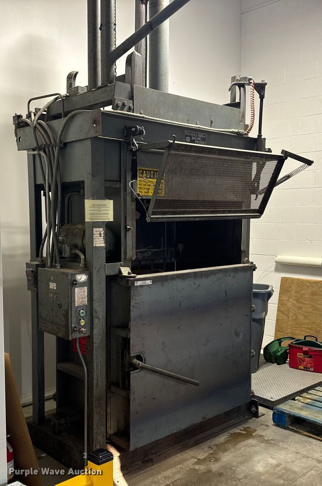 image for item OF9890 Nichols Baling Presses EA30485HDFP cardboard compactor/baler