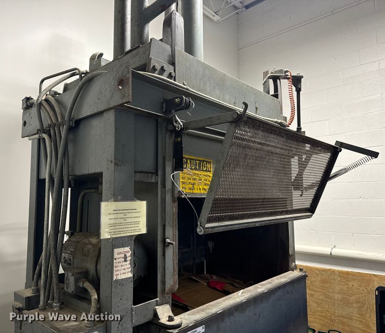 image for item OF9890 Nichols Baling Presses EA30485HDFP cardboard compactor/baler