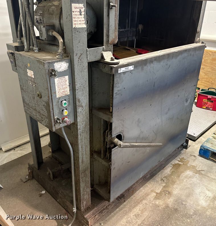 image for item OF9890 Nichols Baling Presses EA30485HDFP cardboard compactor/baler