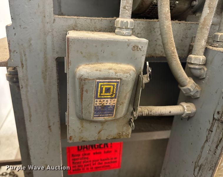 image for item OF9890 Nichols Baling Presses EA30485HDFP cardboard compactor/baler