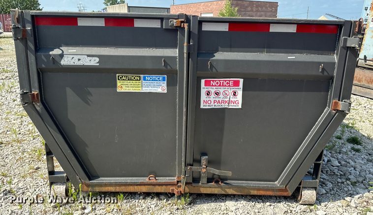 image for item OF9913 MaxxD Trailers roll-off dumpster