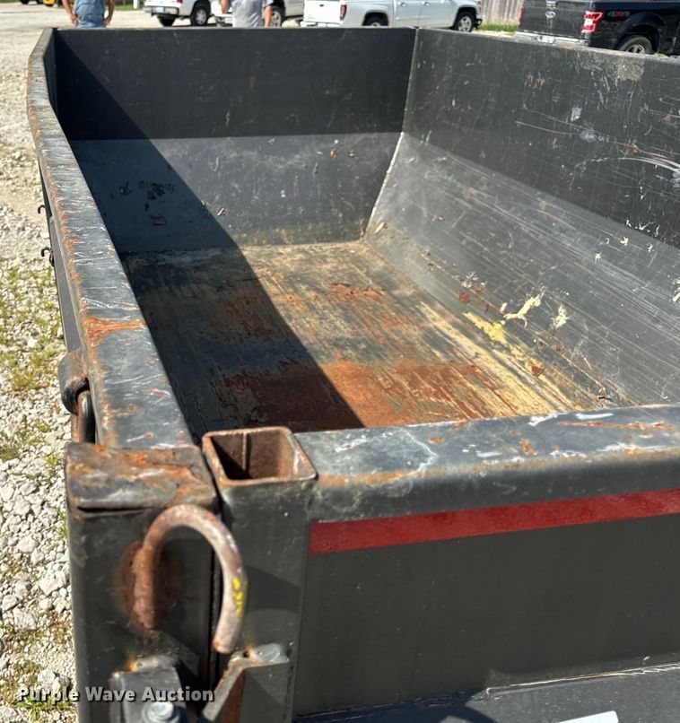 image for item OF9913 MaxxD Trailers roll-off dumpster