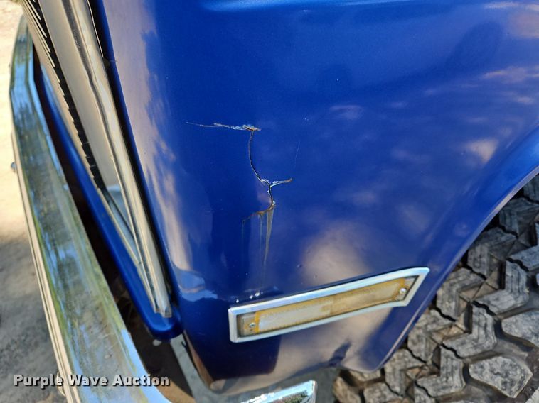 image for item OJ9762 1985 Chevrolet  K10 pickup truck