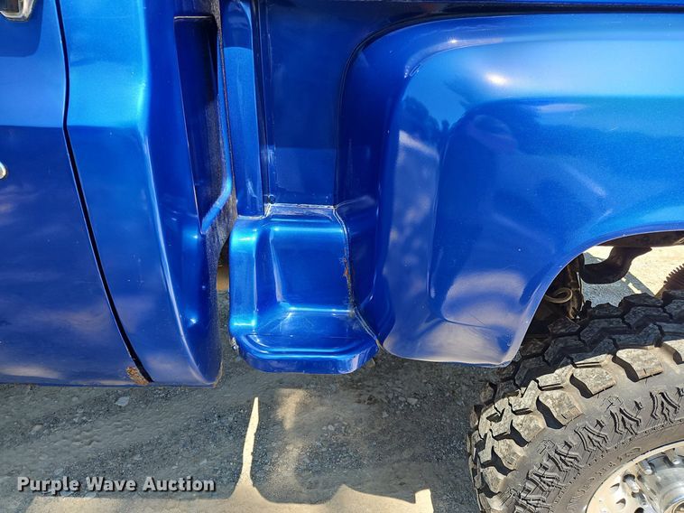 image for item OJ9762 1985 Chevrolet  K10 pickup truck