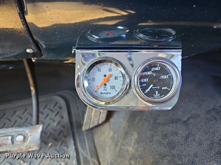 image for item OJ9762 1985 Chevrolet  K10 pickup truck