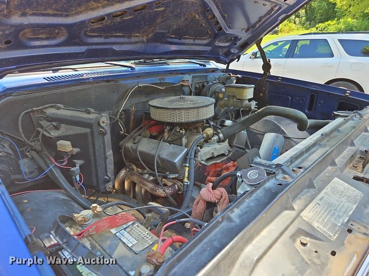 image for item OJ9762 1985 Chevrolet  K10 pickup truck