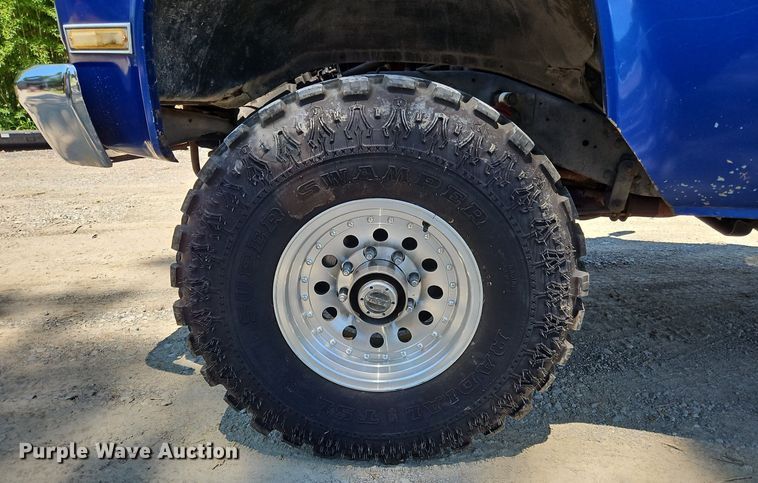 image for item OJ9762 1985 Chevrolet  K10 pickup truck