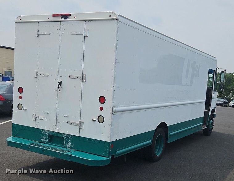 image for item OJ9783 2012 Workhorse  W62 delivery truck