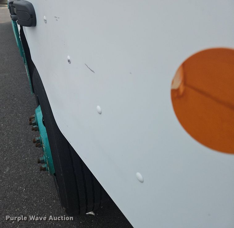 image for item OJ9783 2012 Workhorse  W62 delivery truck