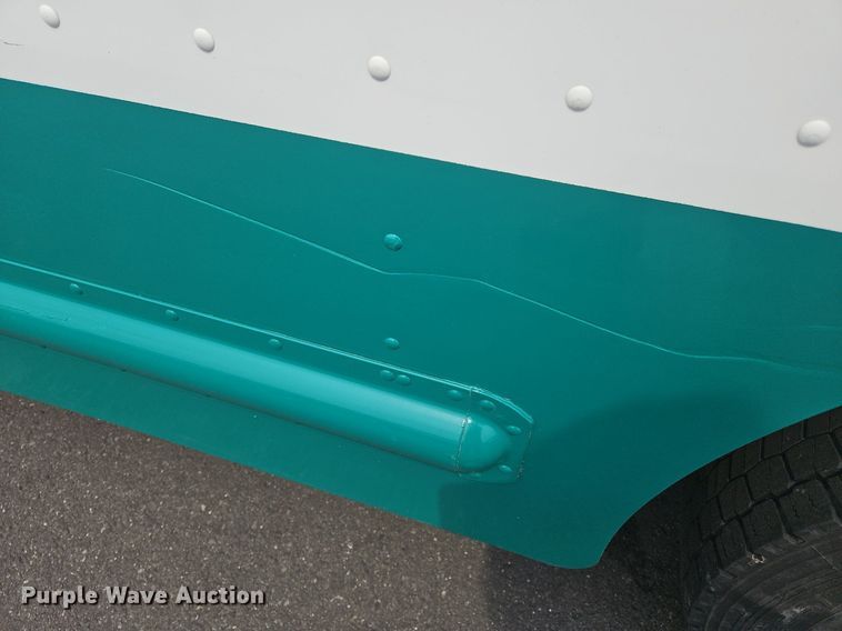 image for item OJ9783 2012 Workhorse  W62 delivery truck