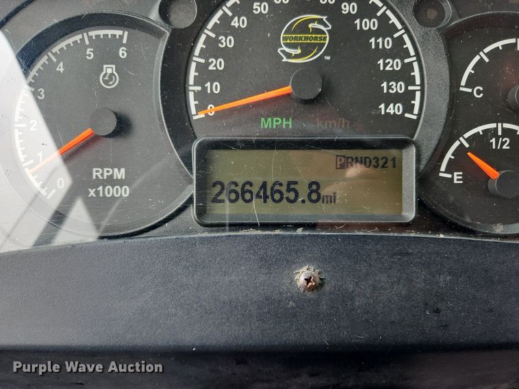 image for item OJ9783 2012 Workhorse  W62 delivery truck