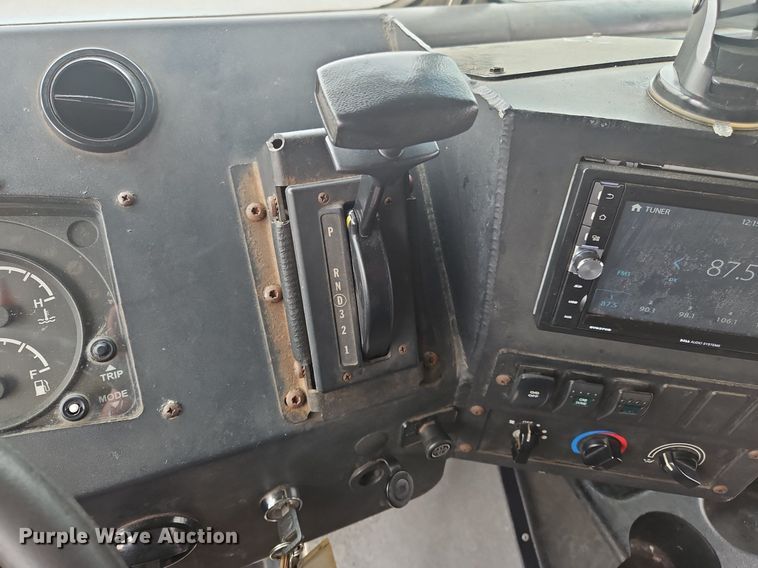 image for item OJ9783 2012 Workhorse  W62 delivery truck