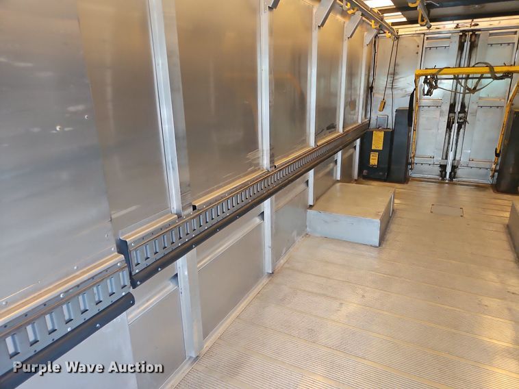 image for item OJ9783 2012 Workhorse  W62 delivery truck