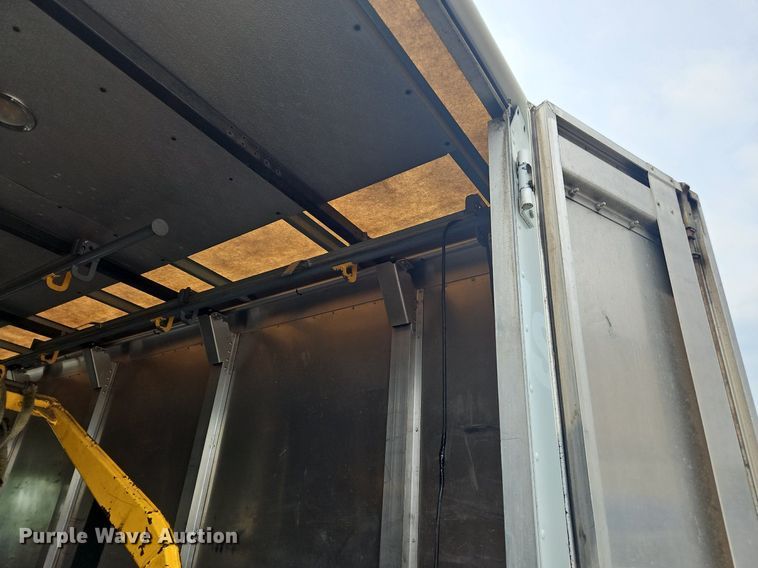 image for item OJ9783 2012 Workhorse  W62 delivery truck