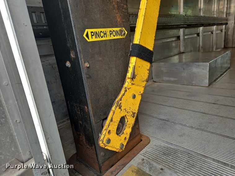 image for item OJ9783 2012 Workhorse  W62 delivery truck