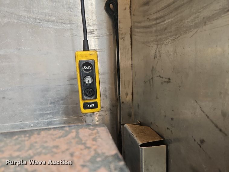 image for item OJ9783 2012 Workhorse  W62 delivery truck