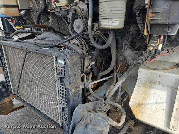 image for item OJ9783 2012 Workhorse  W62 delivery truck