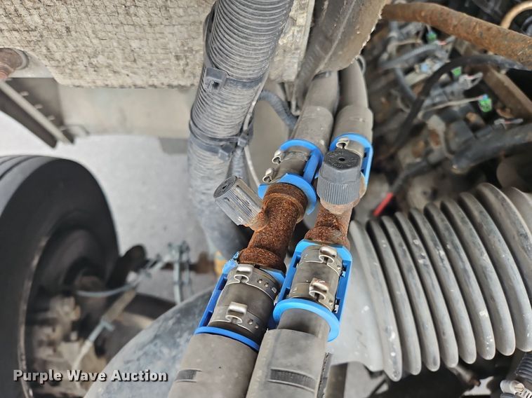 image for item OJ9783 2012 Workhorse  W62 delivery truck