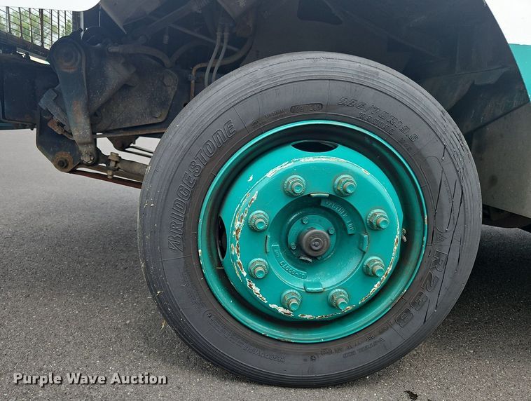 image for item OJ9783 2012 Workhorse  W62 delivery truck