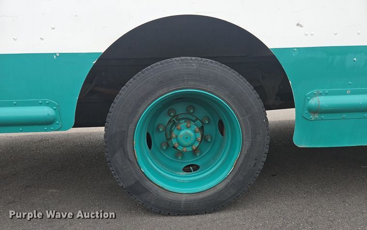 image for item OJ9783 2012 Workhorse  W62 delivery truck