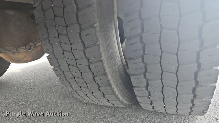 image for item OJ9783 2012 Workhorse  W62 delivery truck