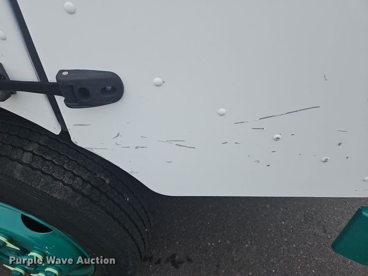 image for item OJ9784 2012 Workhorse W62 delivery truck