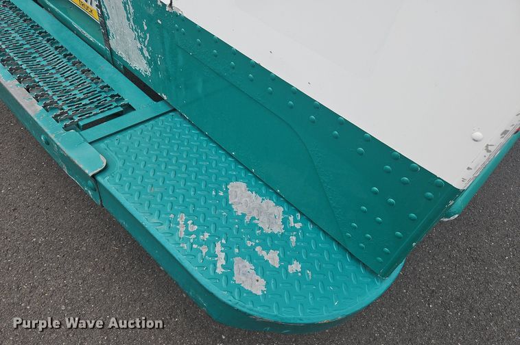 image for item OJ9784 2012 Workhorse W62 delivery truck