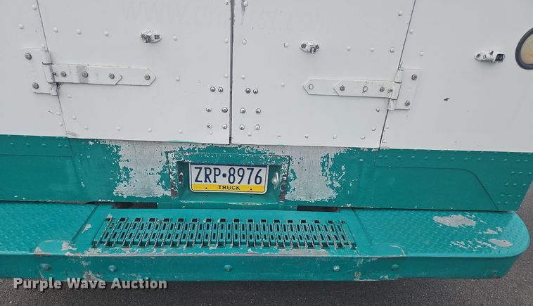 image for item OJ9784 2012 Workhorse W62 delivery truck