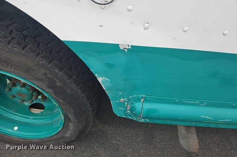 image for item OJ9784 2012 Workhorse W62 delivery truck